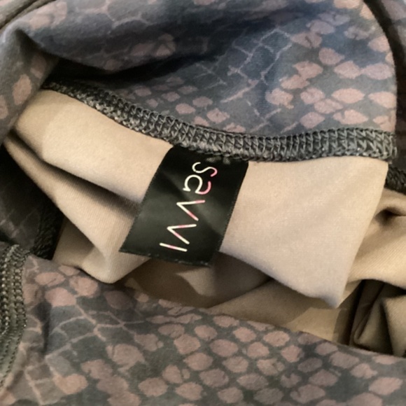 Savvi‎ Faux Snake print Leggings Size XS XSmall Athleticwear Yoga - Picture 9 of 9